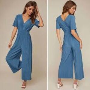 Elegant Blue V-Neck Dress